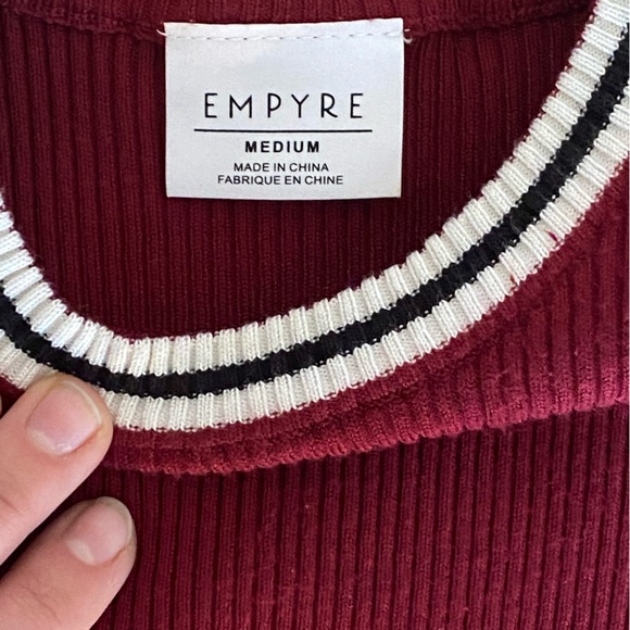 ZUMIEZ -  NWOT Ribbed burgundy crew neck tee with black & white stripe accent - Picture 5 of 5